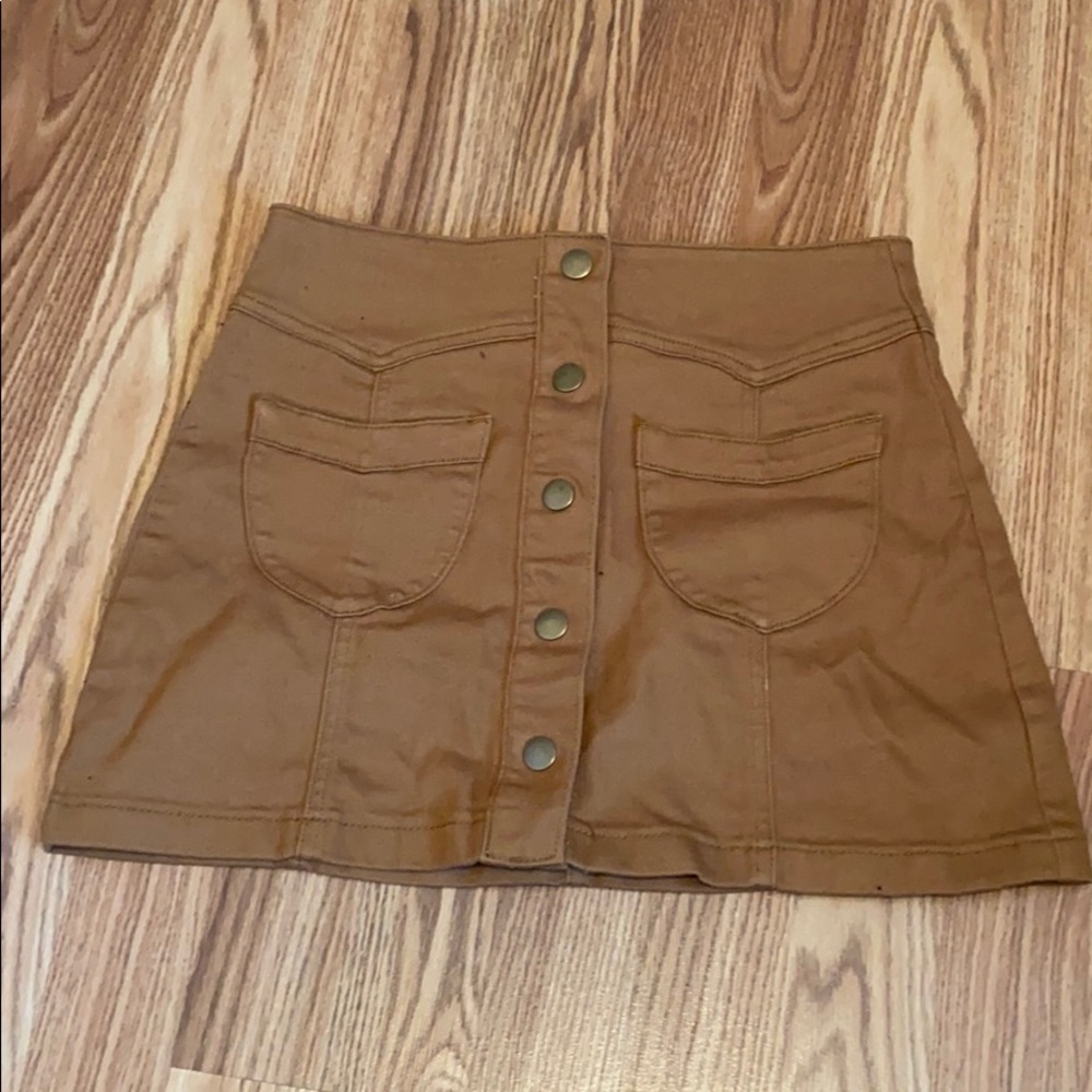 BROWN SKIRT SIZE SMALL